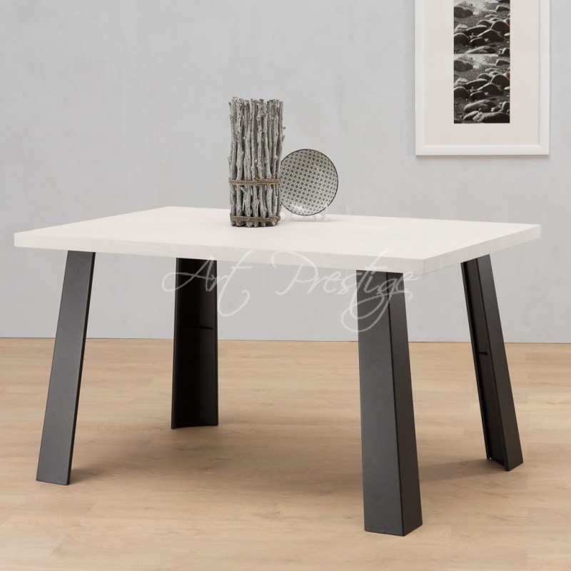 Art.LF061 Oak table with metal legs