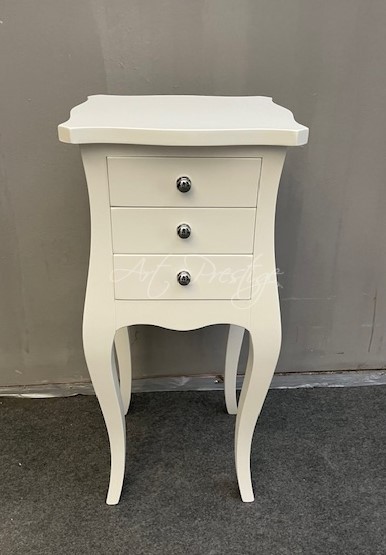 Coffee table with three drawers, finish of your choice