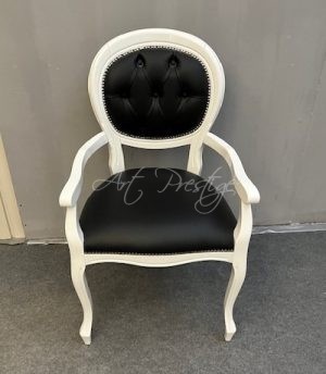 Poltrona laccata bianco ecopelle nera